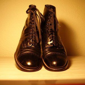 10D Stacy-Adams Black Leather Boots.